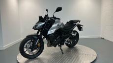 Honda CB750 Hornet (25MY)